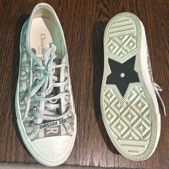 Christian Dior Paris Walk ‘N’ Dior sneaker colors grey and white - Picture 3 of 6